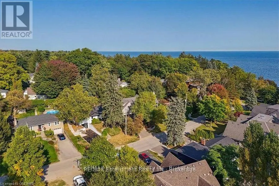 214 LAKEWOOD DRIVE