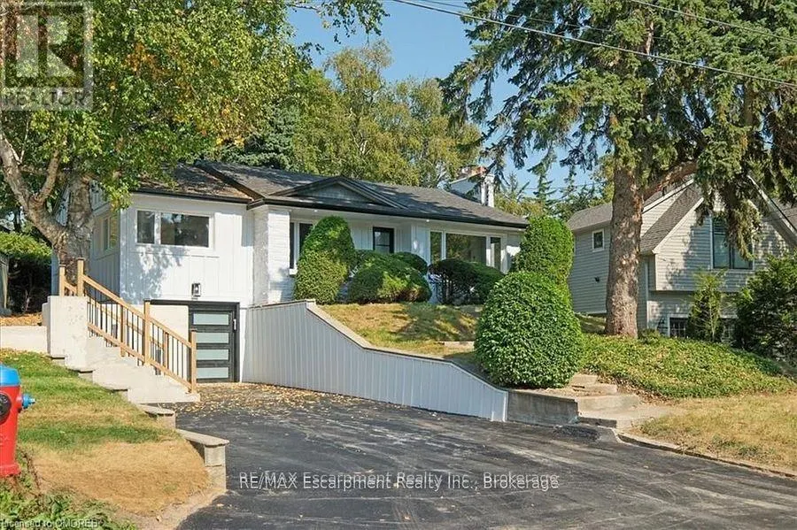 214 LAKEWOOD DRIVE