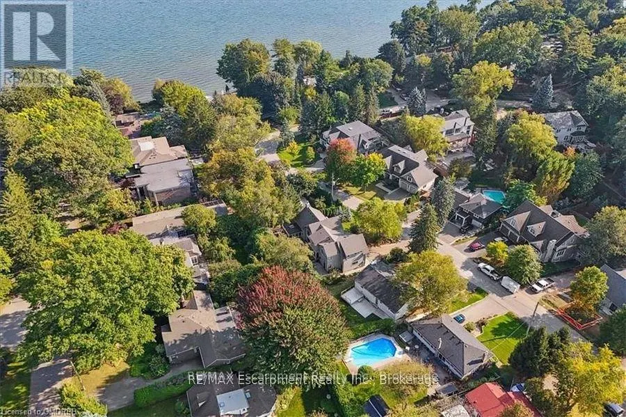 214 LAKEWOOD DRIVE