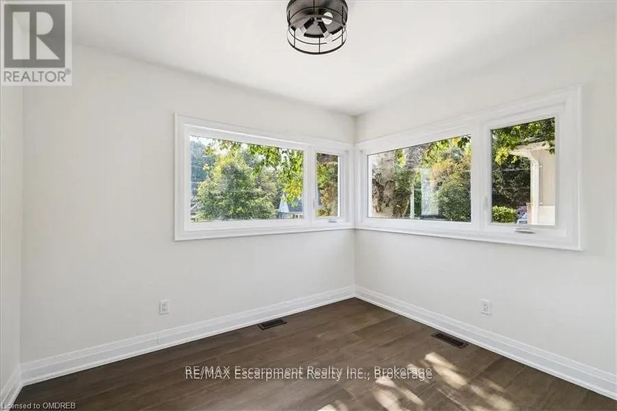 214 LAKEWOOD DRIVE