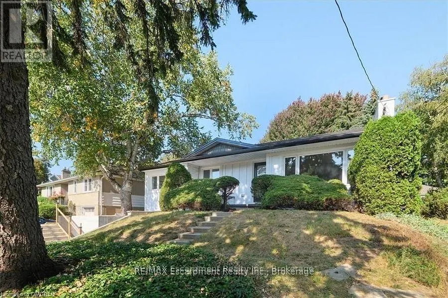 214 LAKEWOOD DRIVE