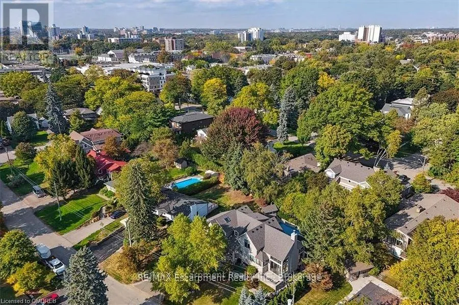 214 LAKEWOOD DRIVE