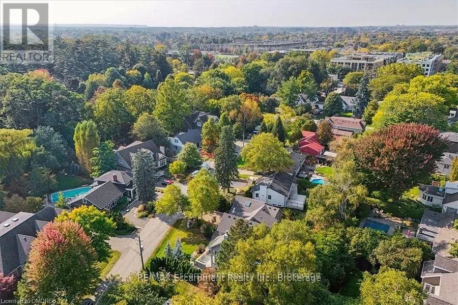 214 LAKEWOOD DRIVE