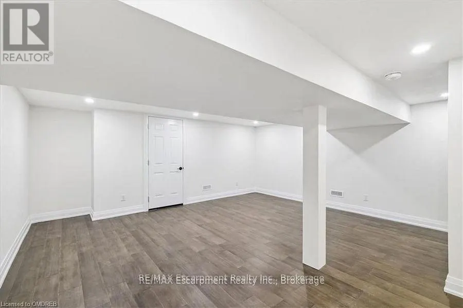 214 LAKEWOOD DRIVE