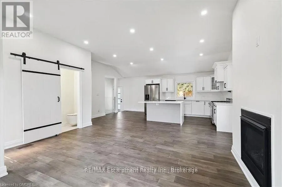 214 LAKEWOOD DRIVE