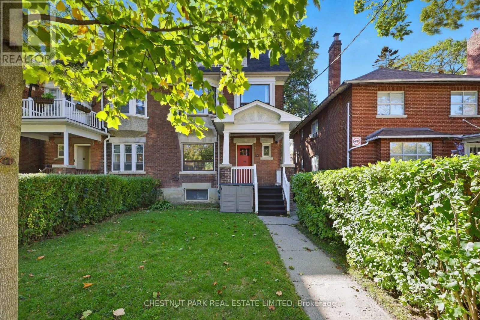6 HIGHVIEW CRESCENT