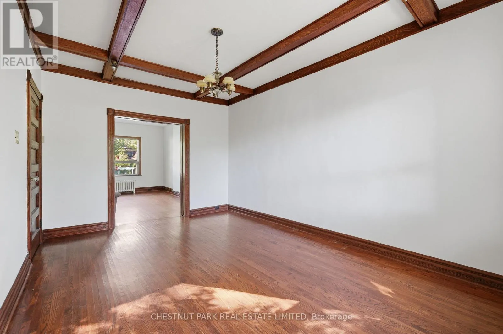 6 HIGHVIEW CRESCENT