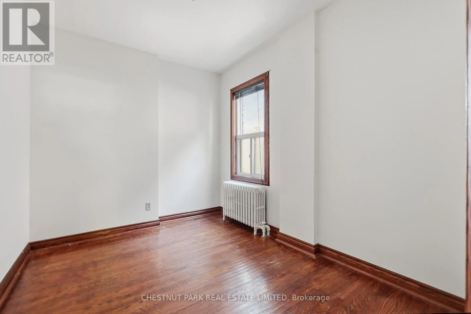6 HIGHVIEW CRESCENT