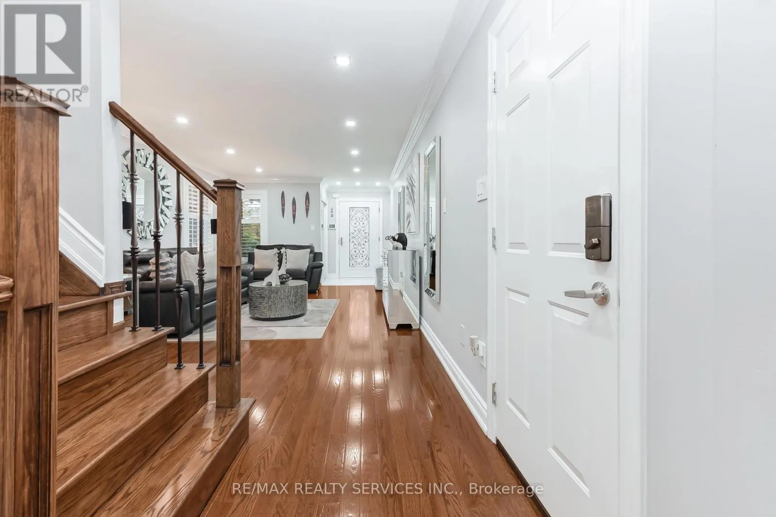 14 REDFINCH WAY