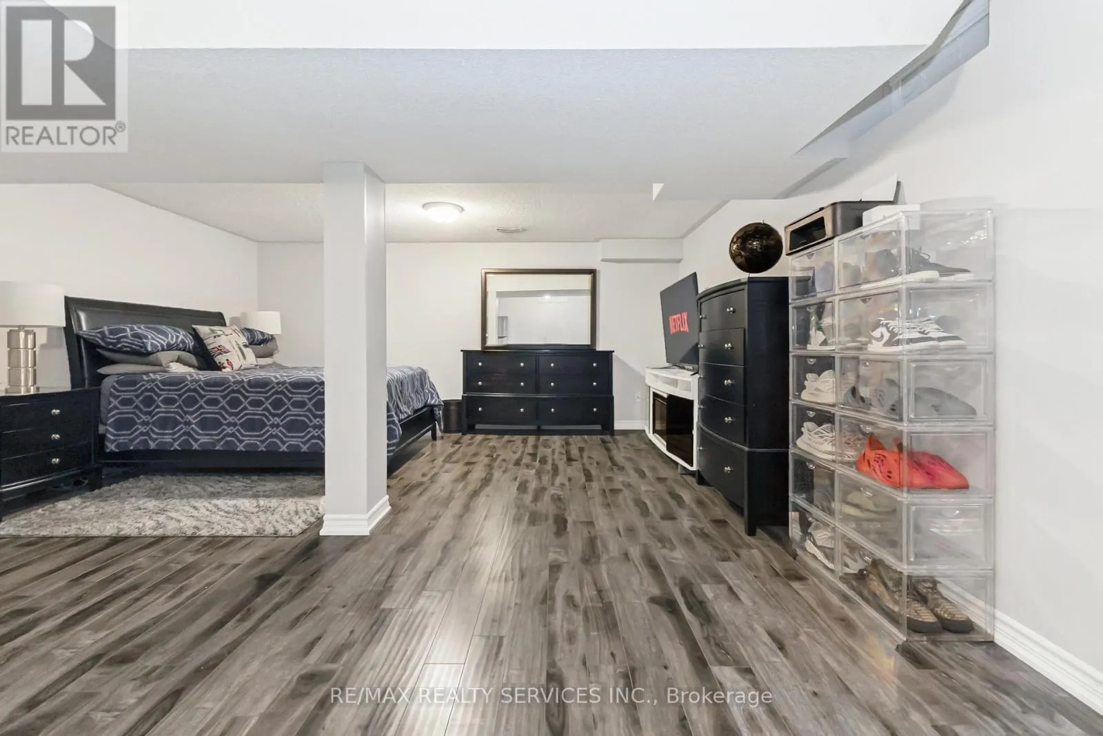 14 REDFINCH WAY