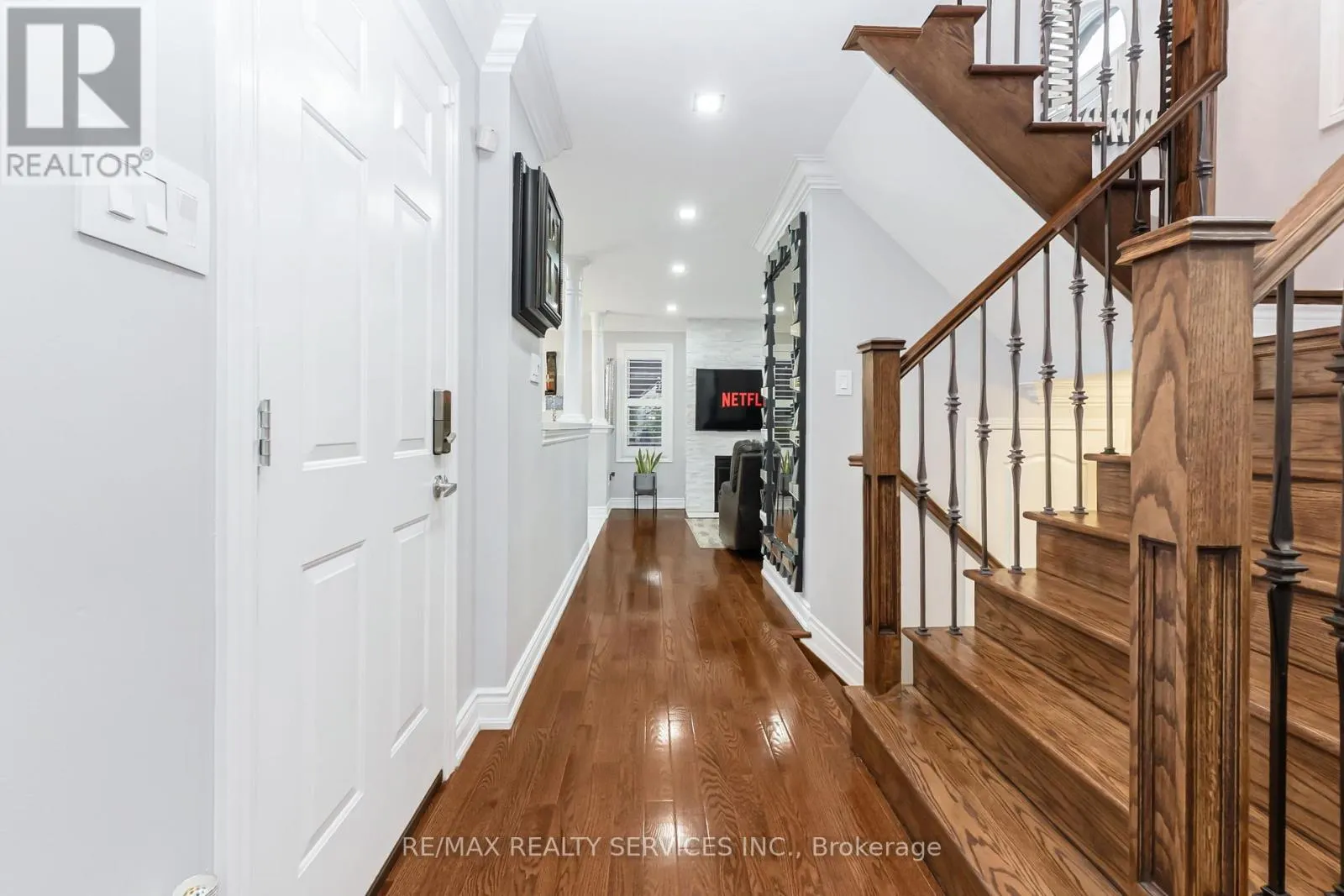 14 REDFINCH WAY