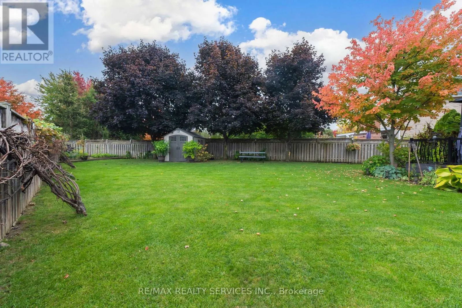 14 REDFINCH WAY