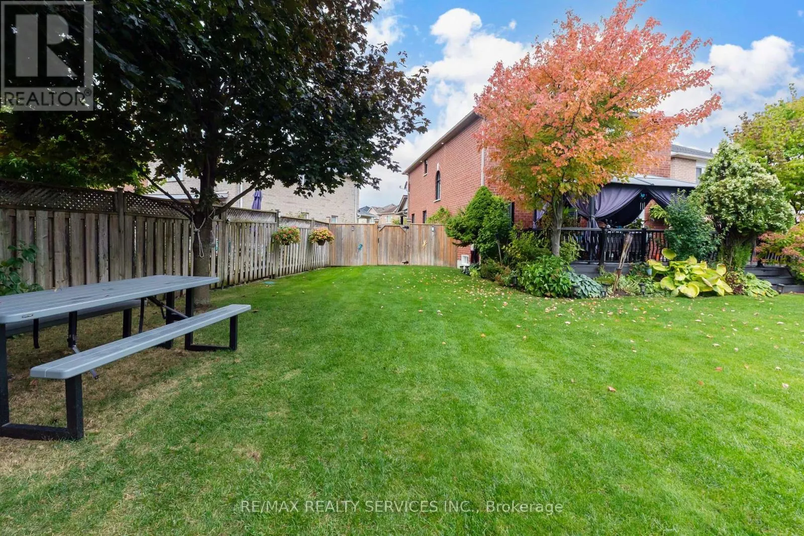 14 REDFINCH WAY