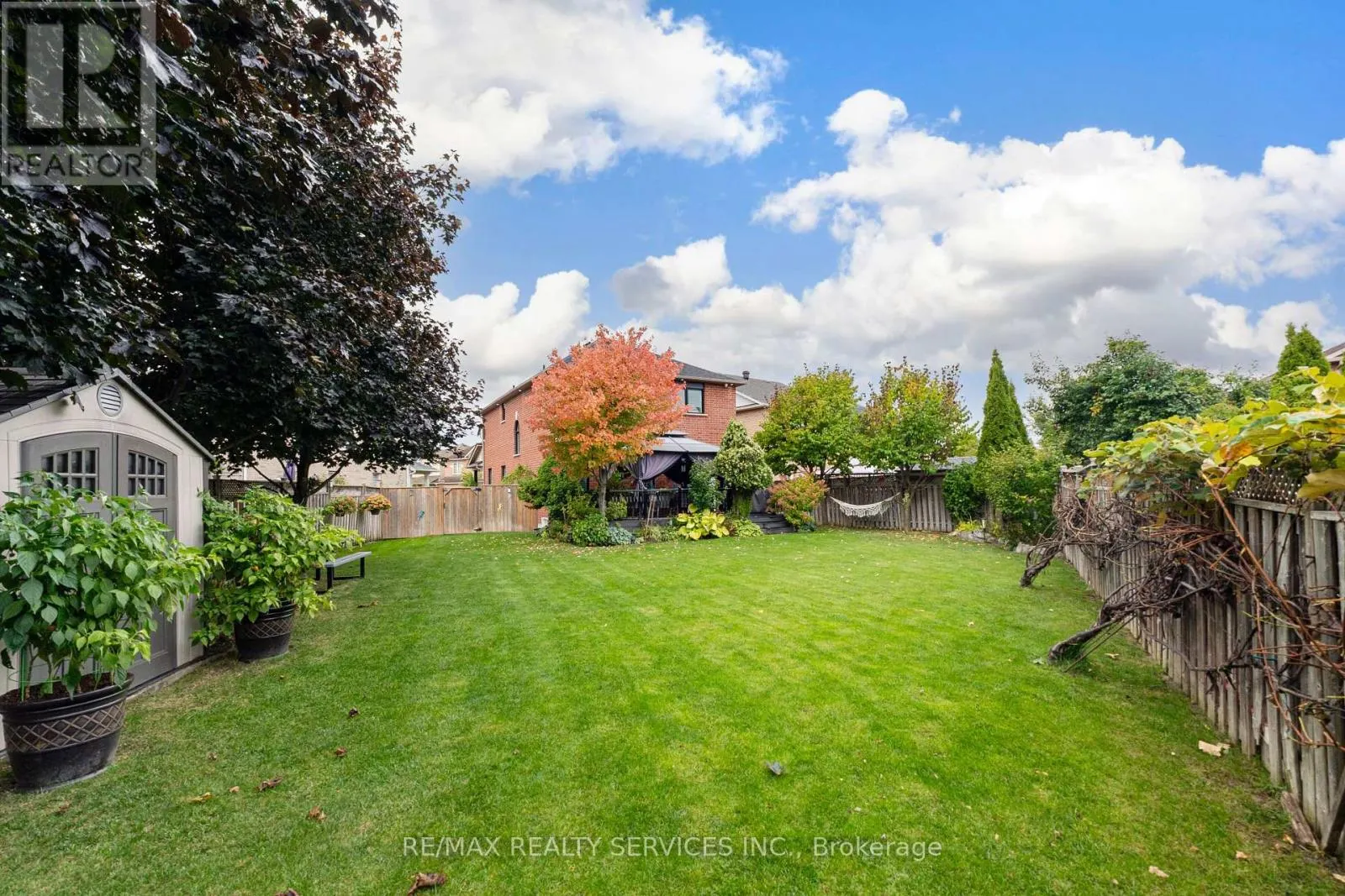 14 REDFINCH WAY