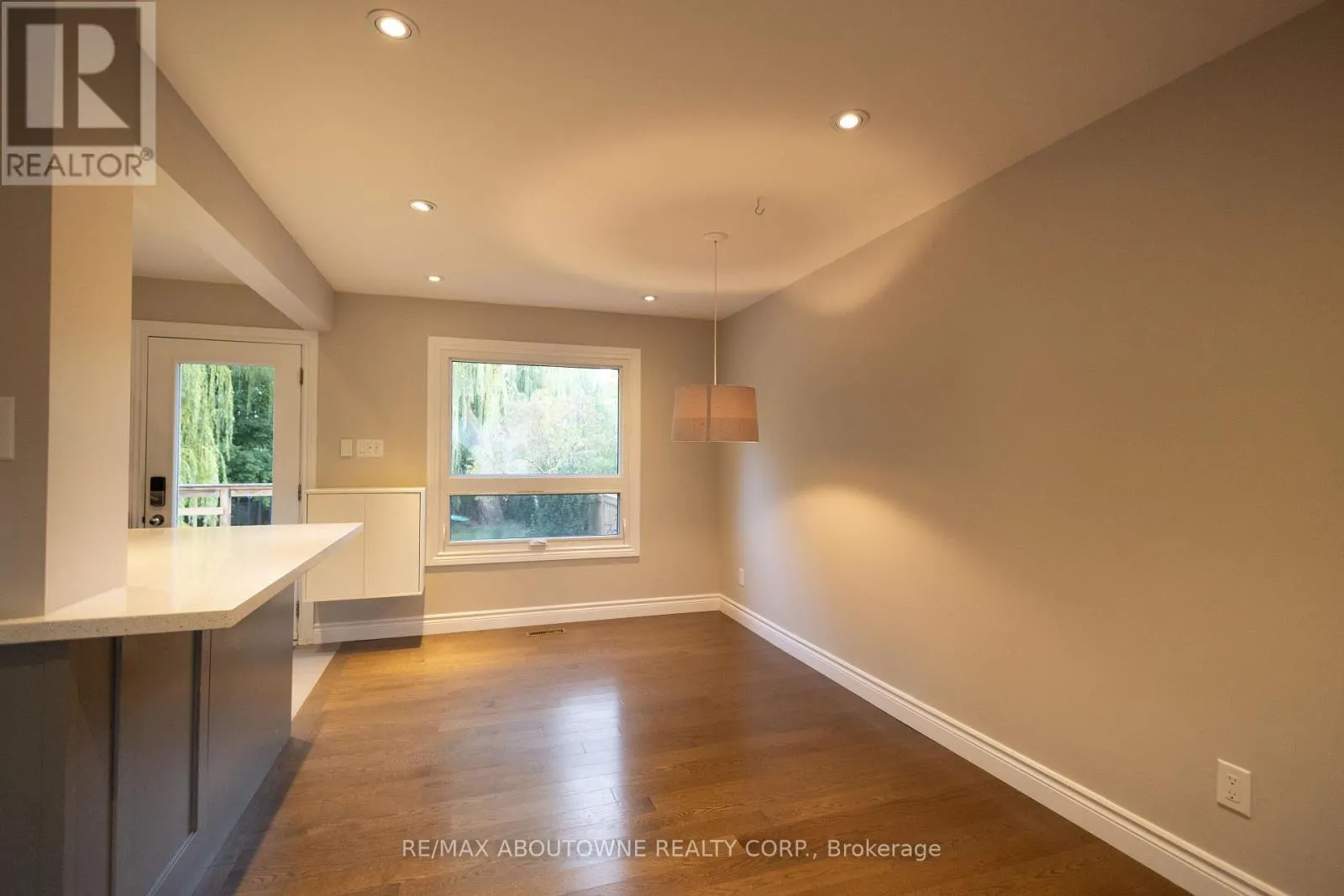 2424 YOLANDA DRIVE