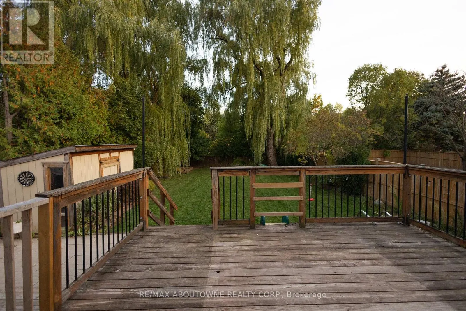 2424 YOLANDA DRIVE