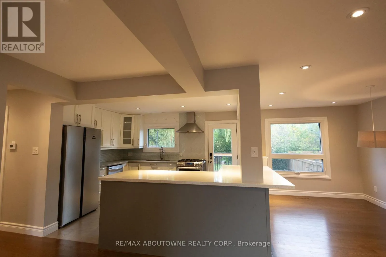 2424 YOLANDA DRIVE