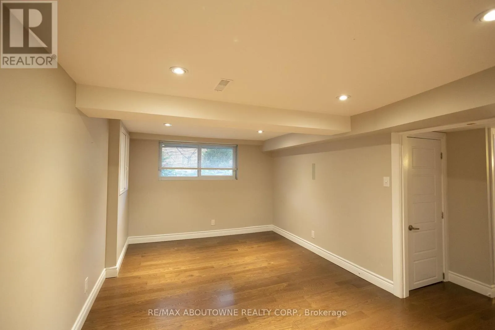 2424 YOLANDA DRIVE