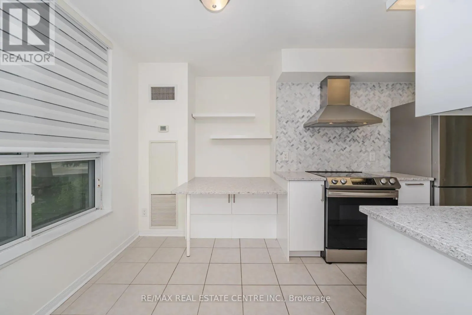 109 - 4850 GLEN ERIN DRIVE