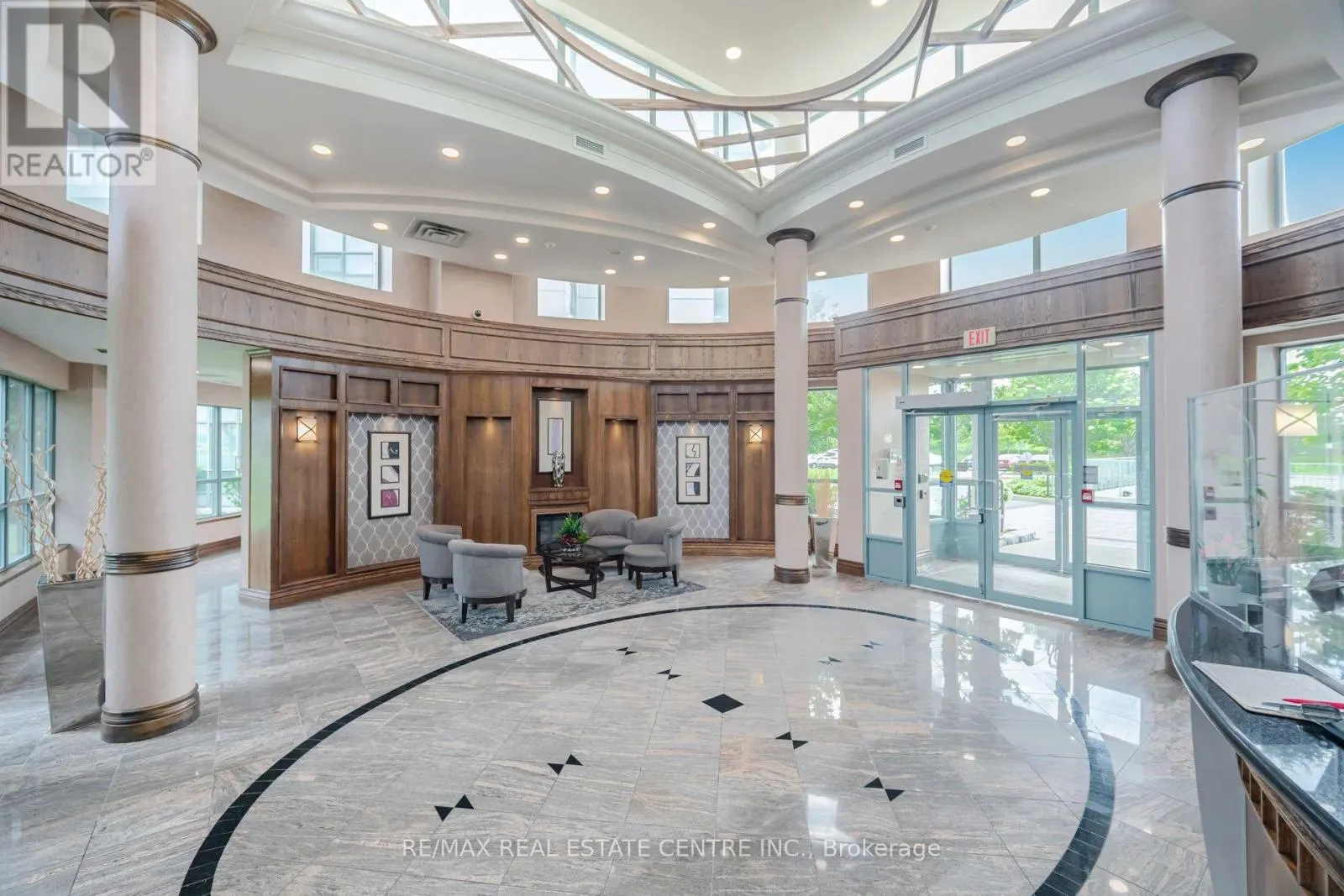 109 - 4850 GLEN ERIN DRIVE