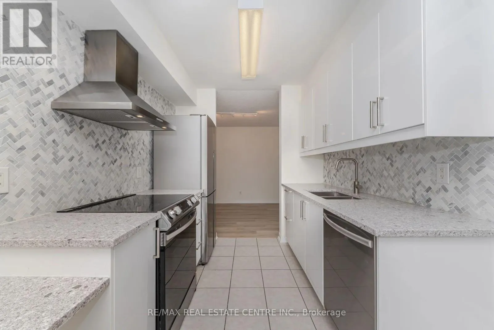 109 - 4850 GLEN ERIN DRIVE