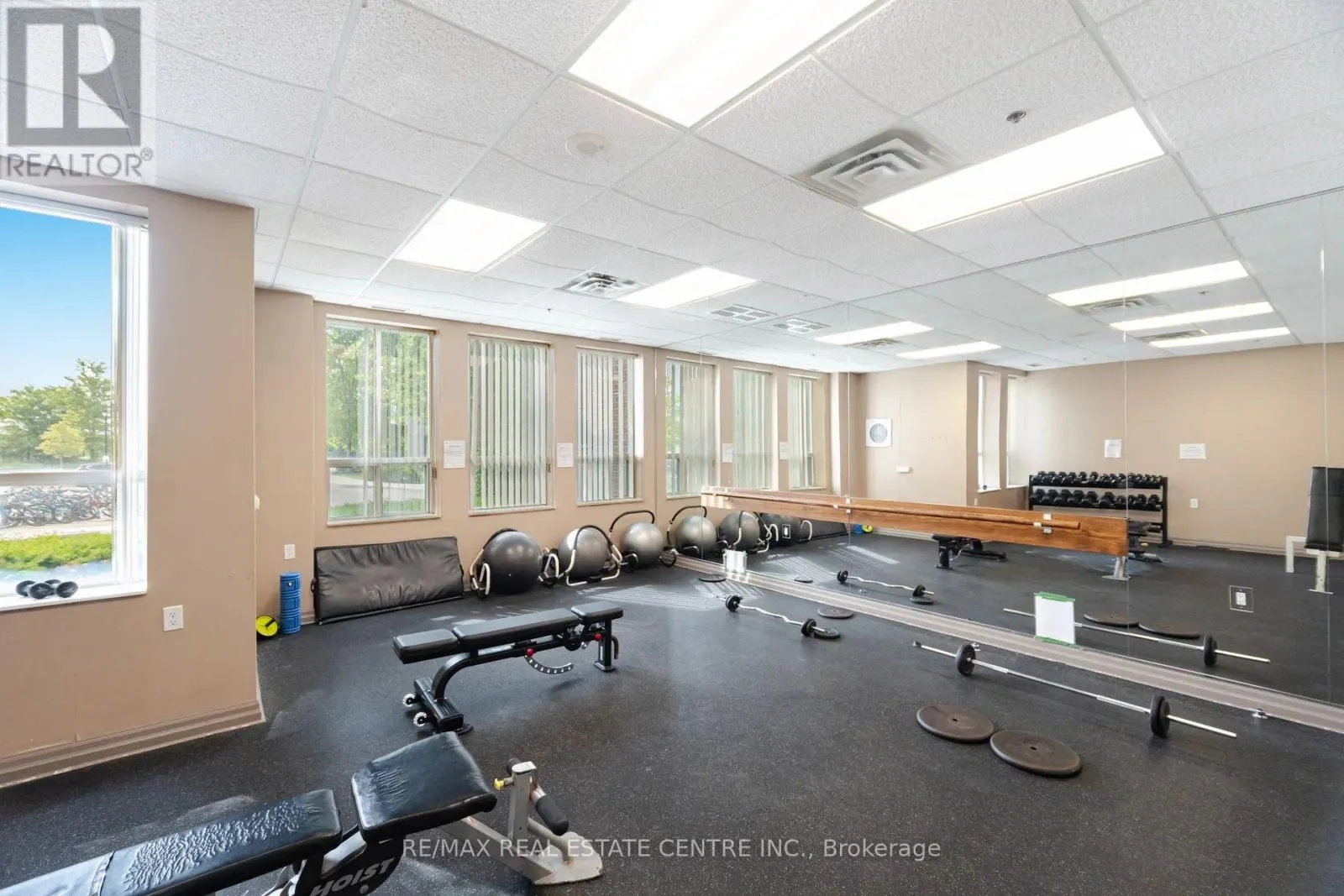 109 - 4850 GLEN ERIN DRIVE