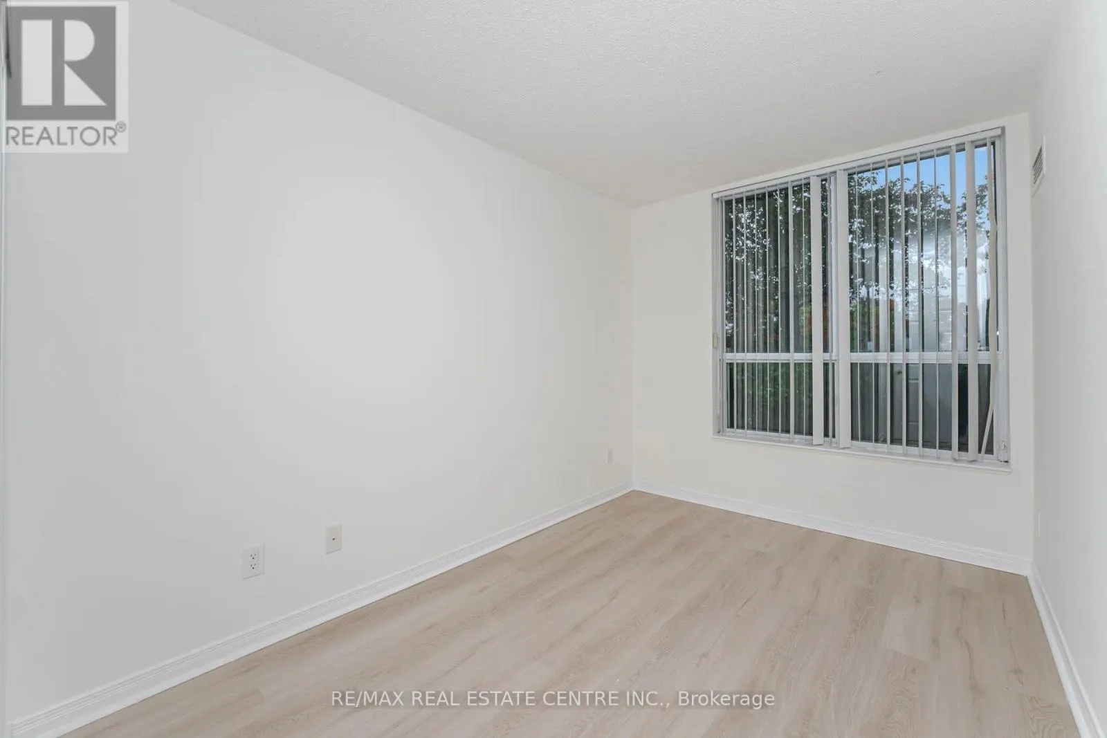 109 - 4850 GLEN ERIN DRIVE