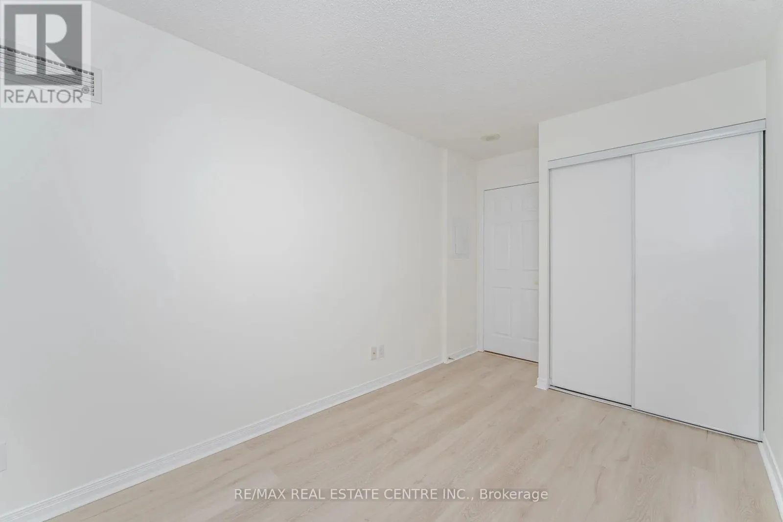 109 - 4850 GLEN ERIN DRIVE