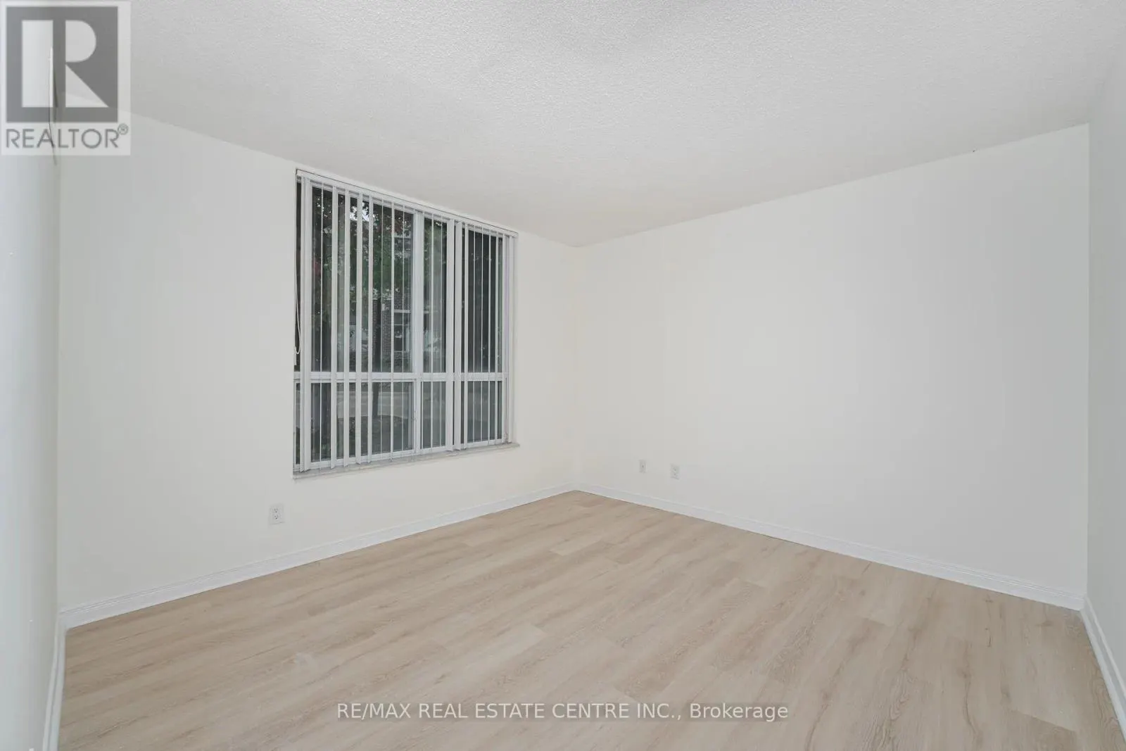 109 - 4850 GLEN ERIN DRIVE