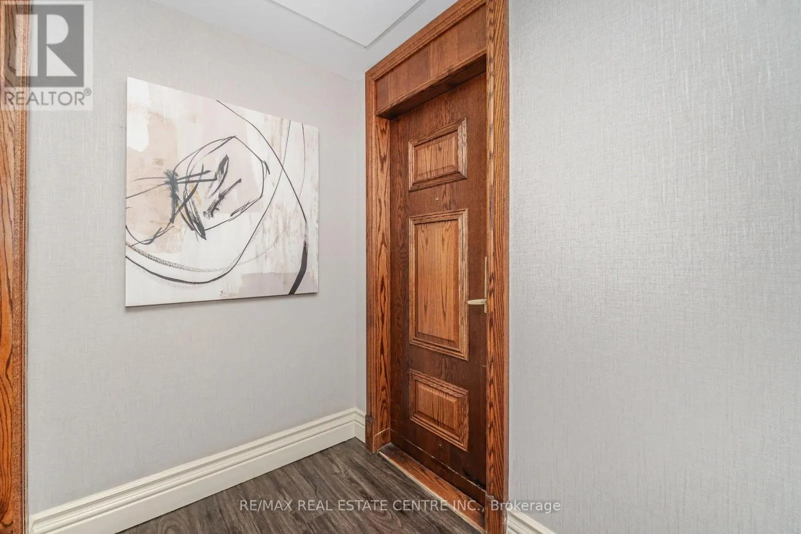 109 - 4850 GLEN ERIN DRIVE