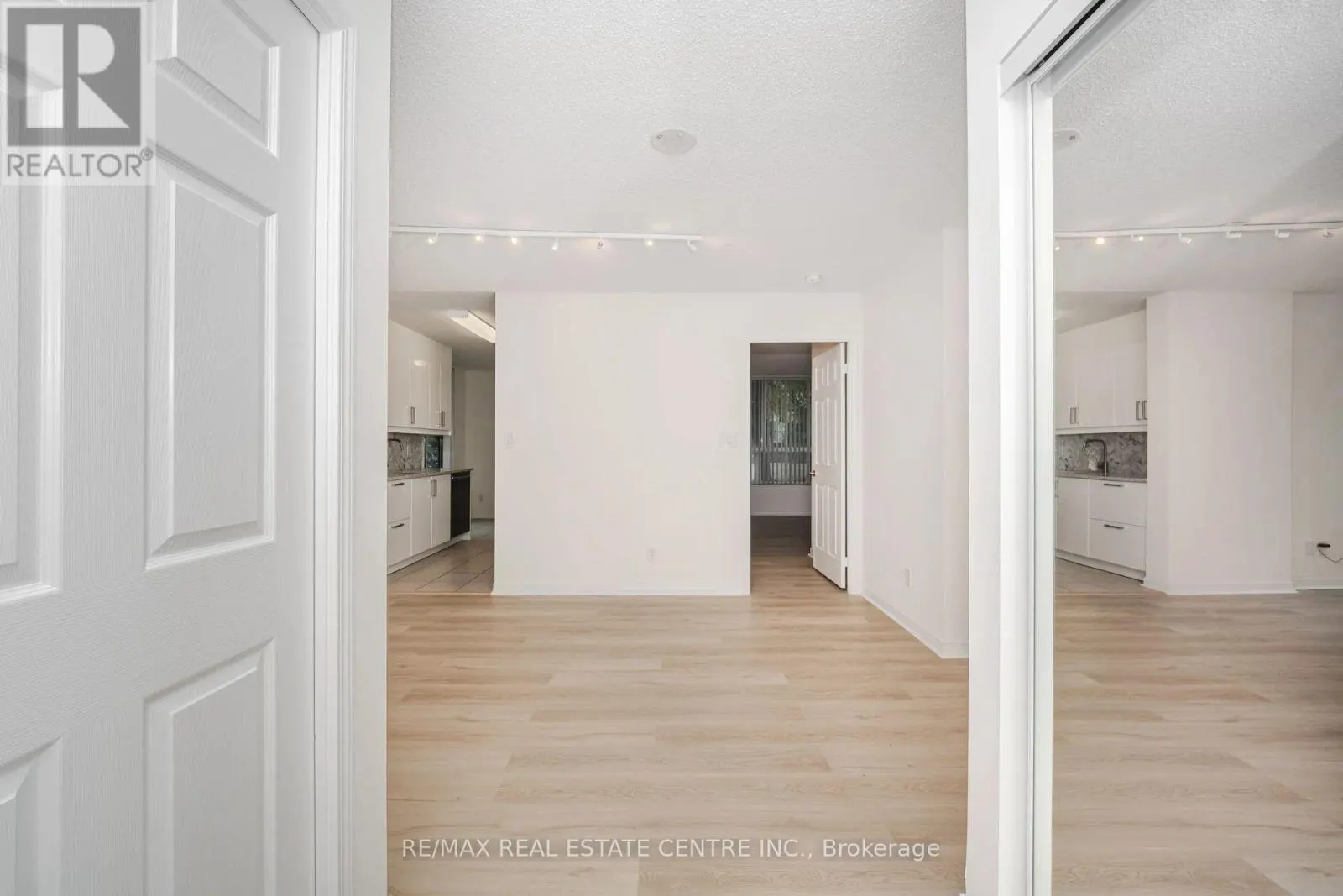 109 - 4850 GLEN ERIN DRIVE