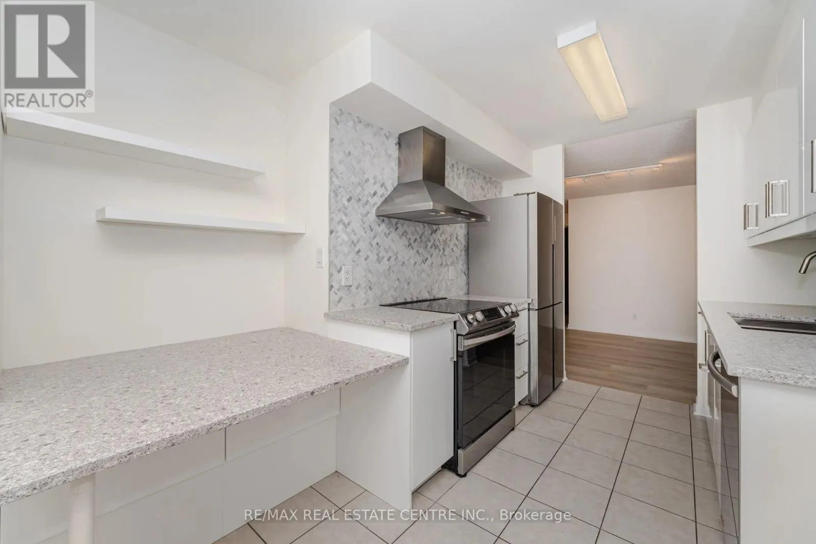 109 - 4850 GLEN ERIN DRIVE