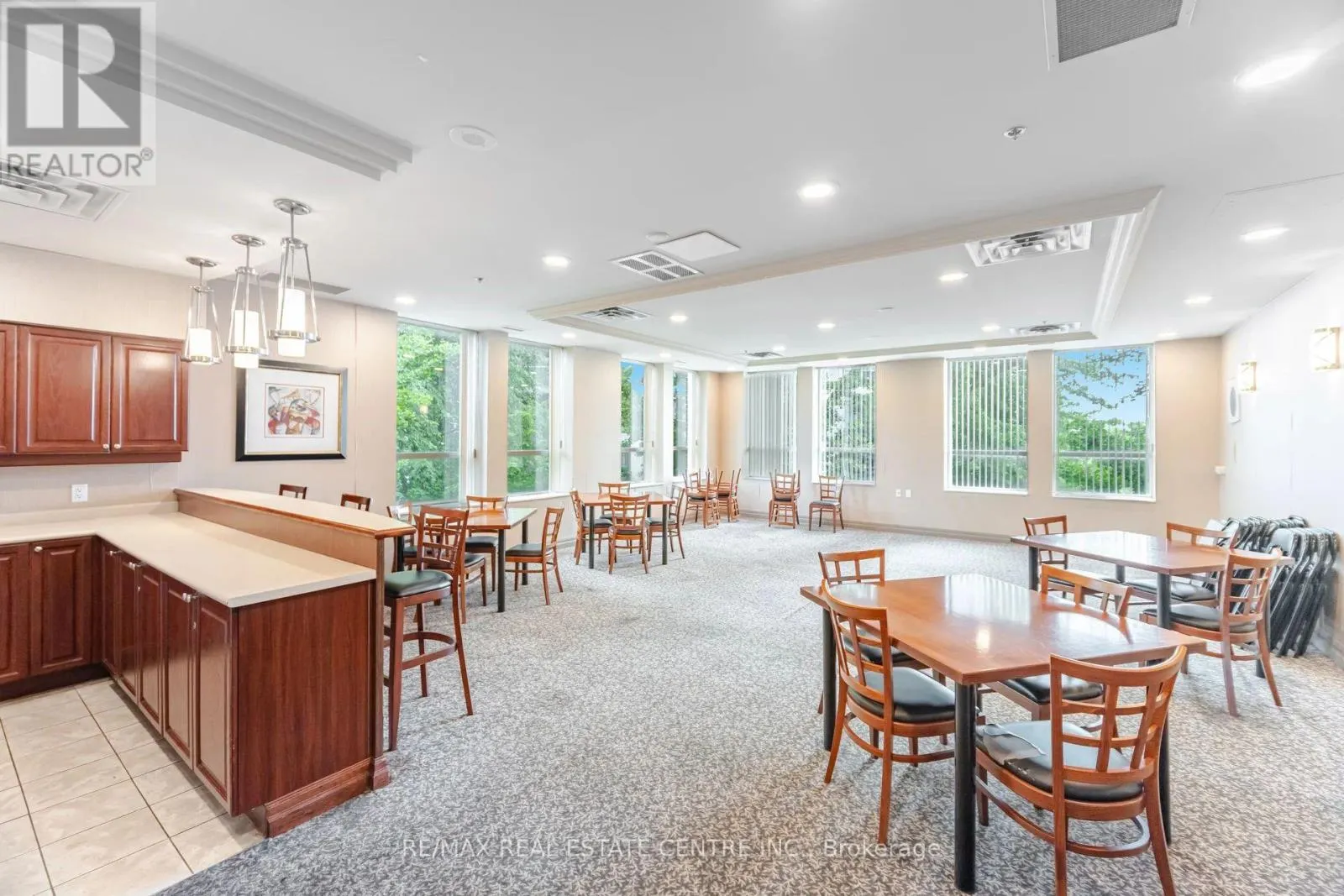109 - 4850 GLEN ERIN DRIVE