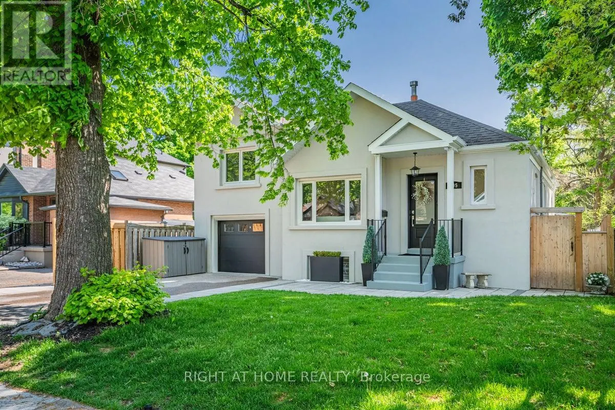 205 PRINCE EDWARD DRIVE S