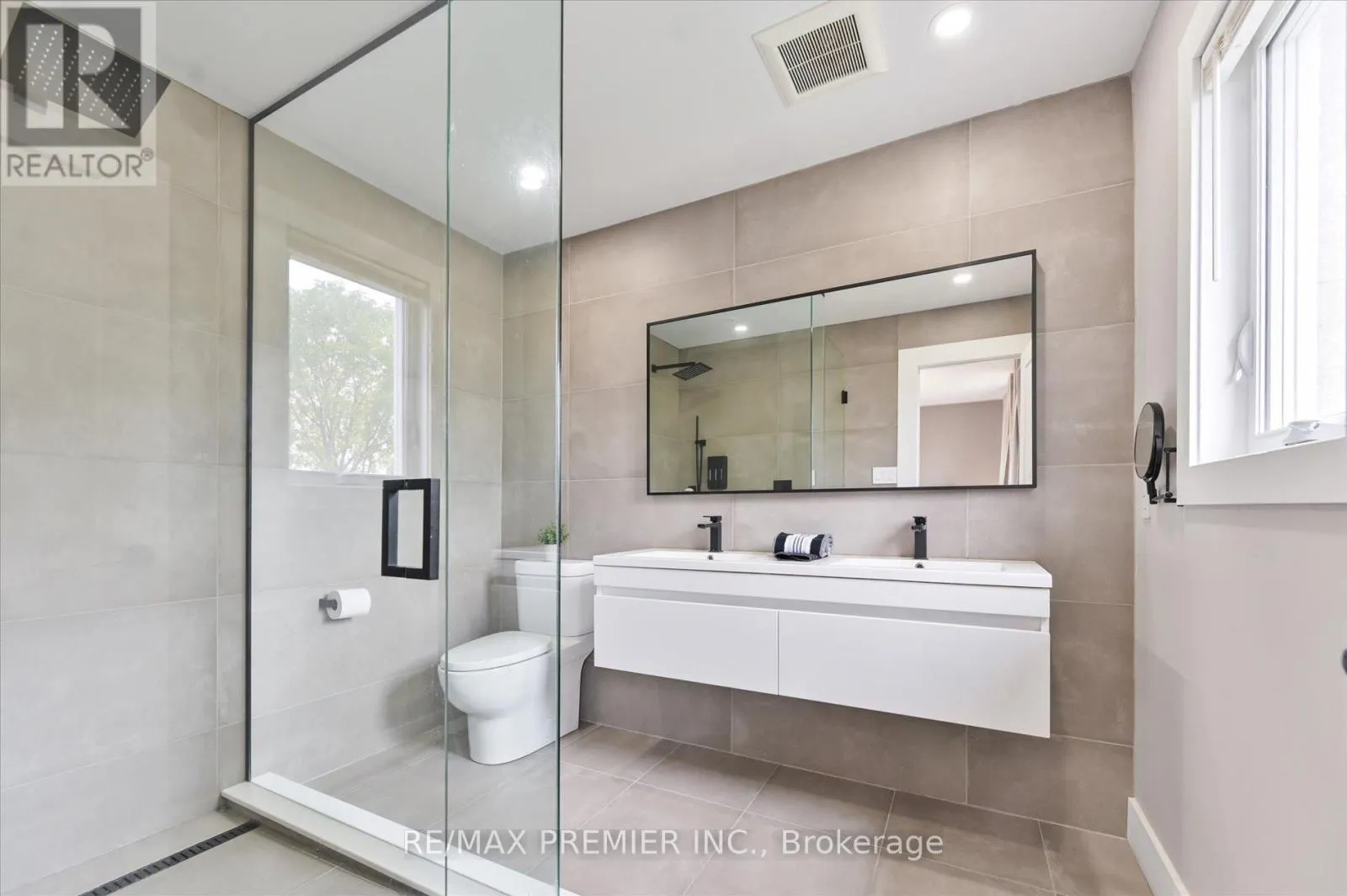 78 ARCHBURY CIRCLE