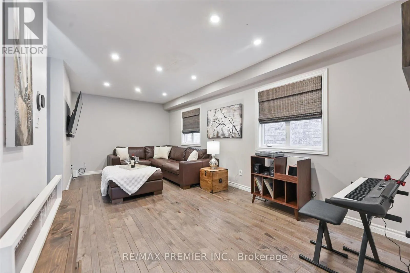 78 ARCHBURY CIRCLE