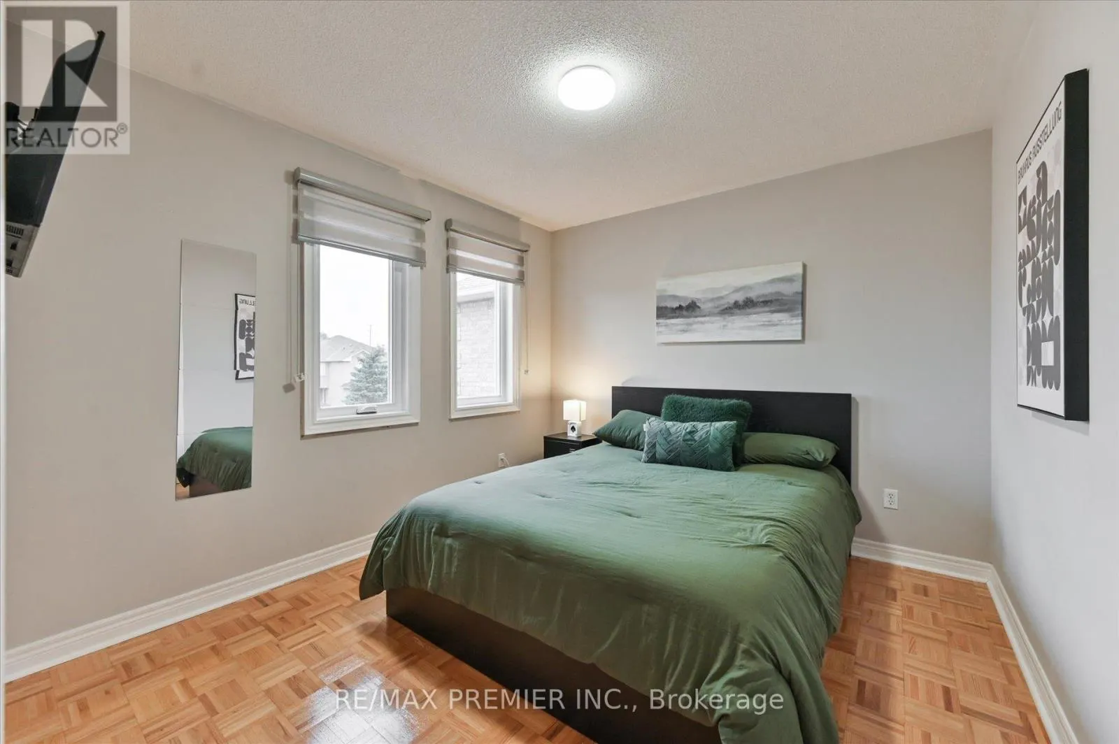 78 ARCHBURY CIRCLE
