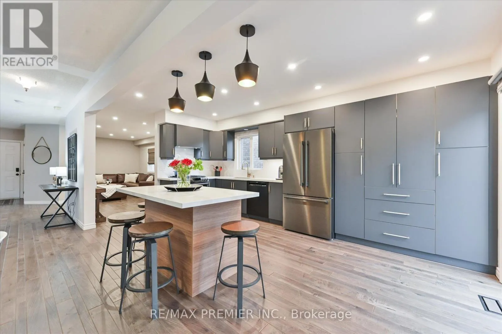 78 ARCHBURY CIRCLE