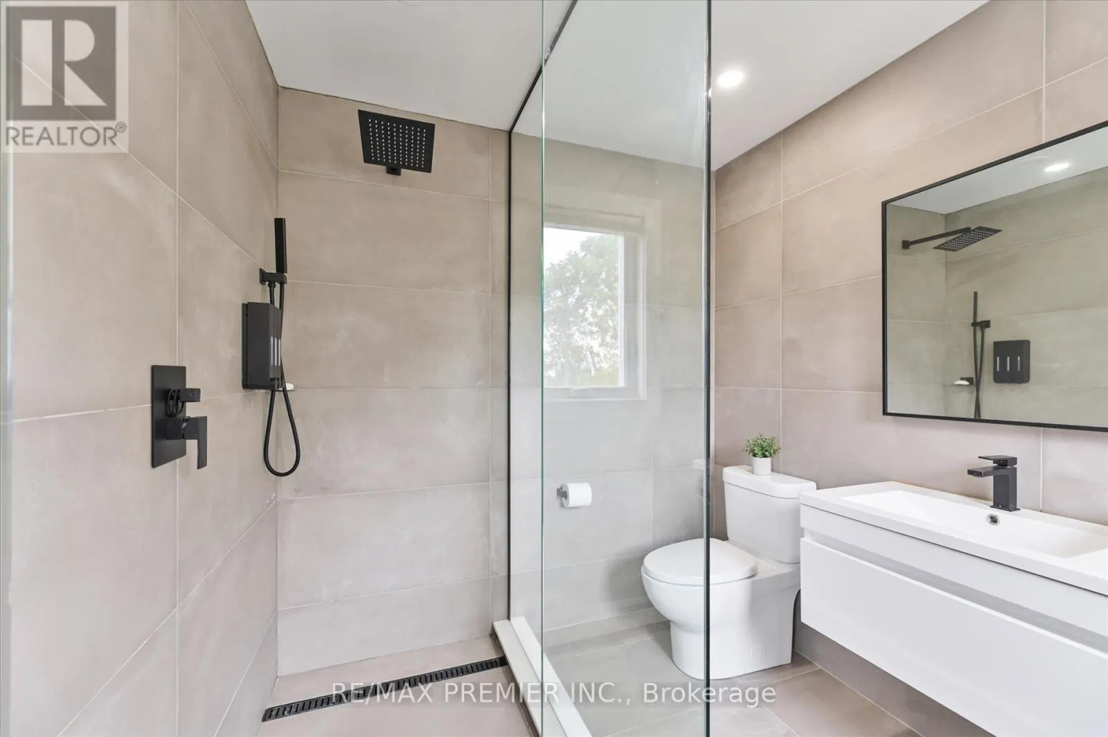 78 ARCHBURY CIRCLE