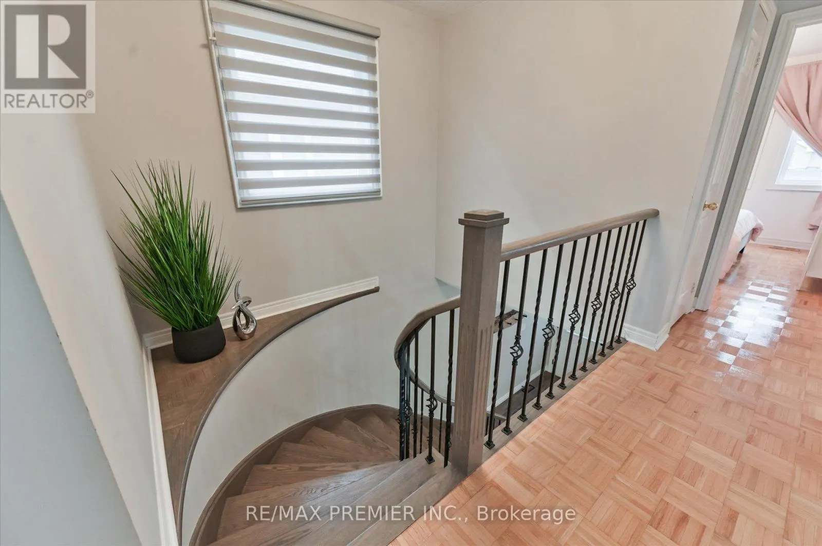 78 ARCHBURY CIRCLE