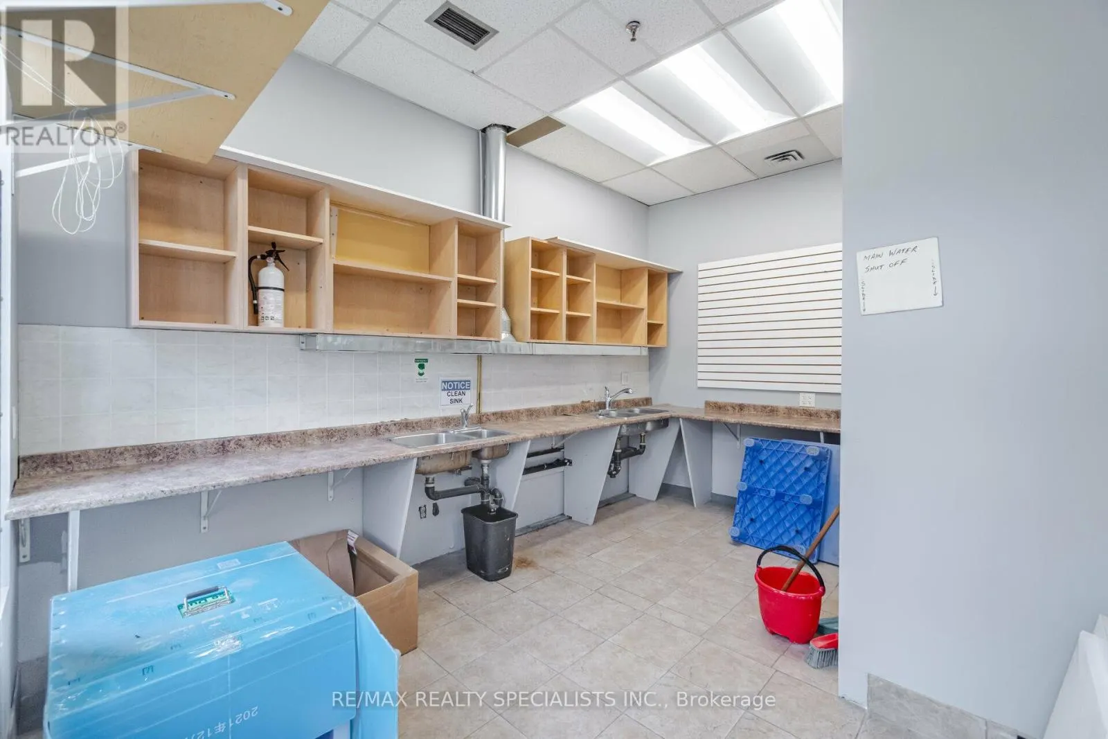 10 - 5160 EXPLORER DRIVE
