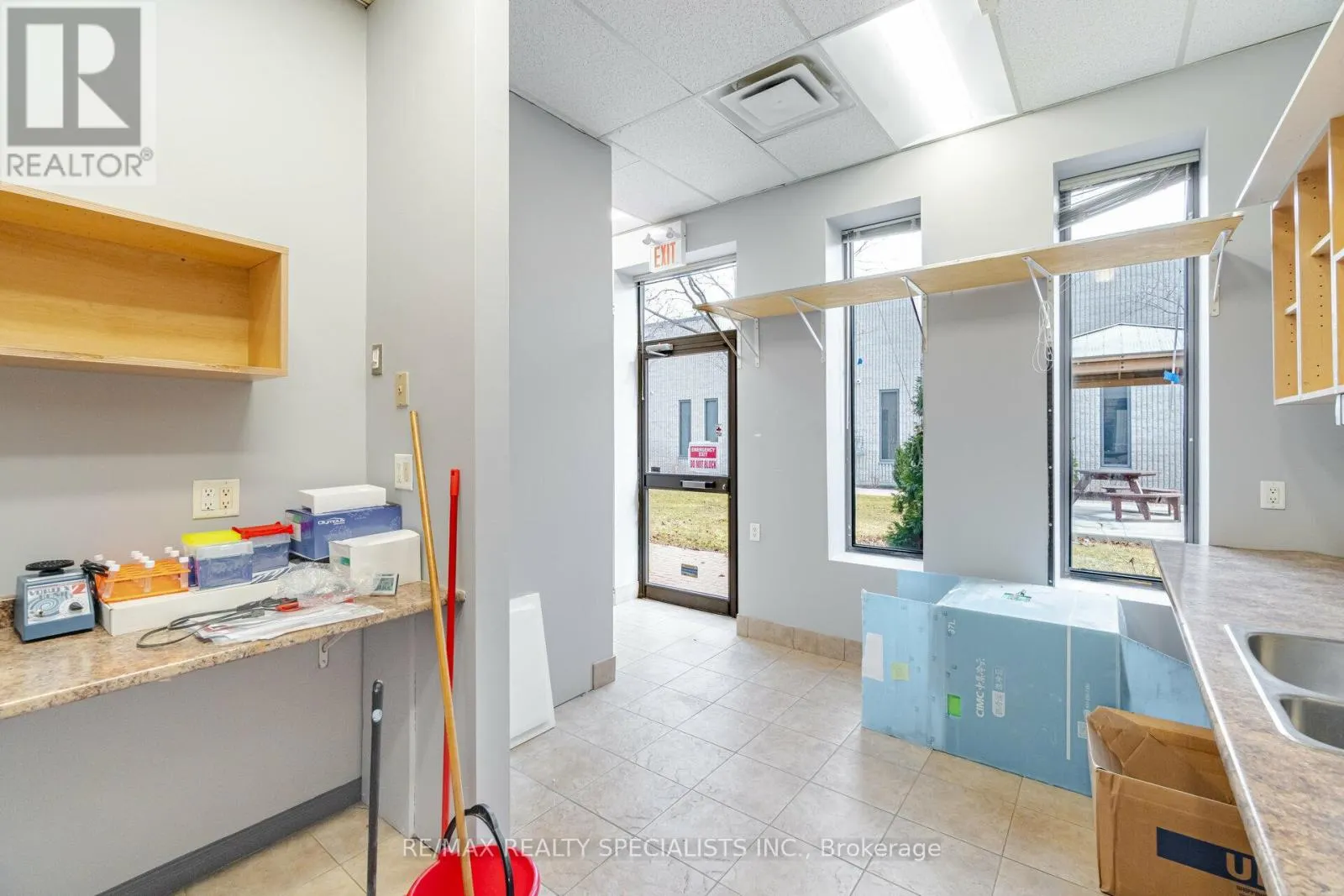 10 - 5160 EXPLORER DRIVE