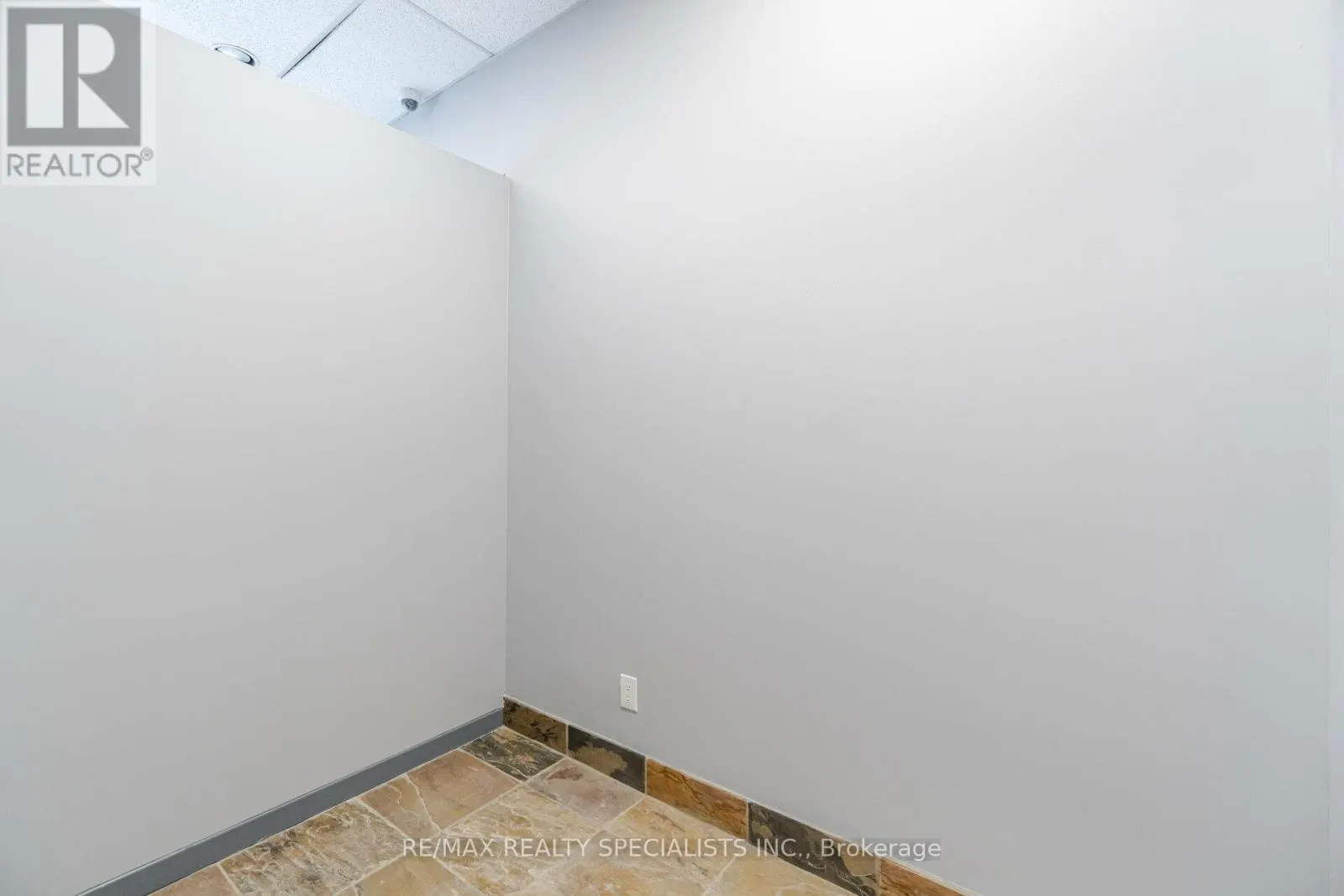 10 - 5160 EXPLORER DRIVE
