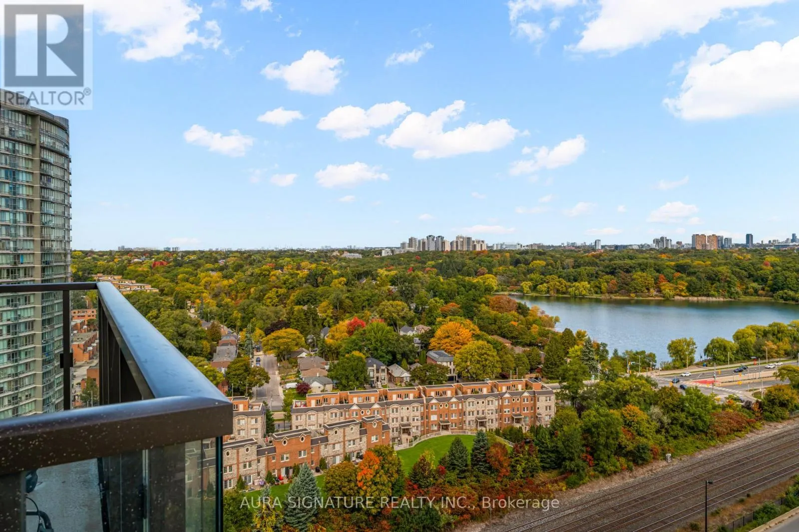 2205 - 1928 LAKE SHORE BOULEVARD W