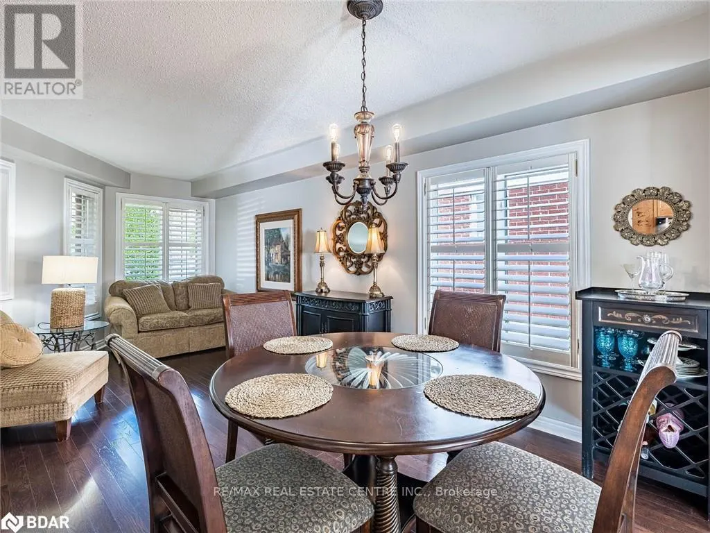 137 MOWAT CRESCENT