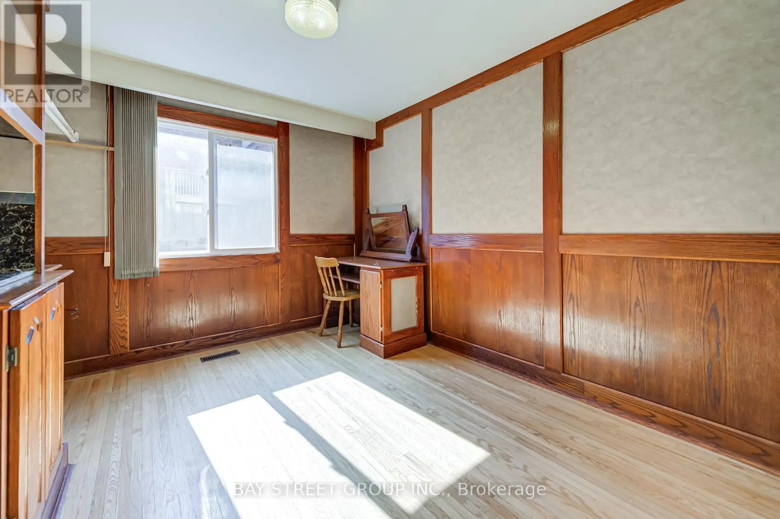 3420 CHARMAINE HEIGHTS