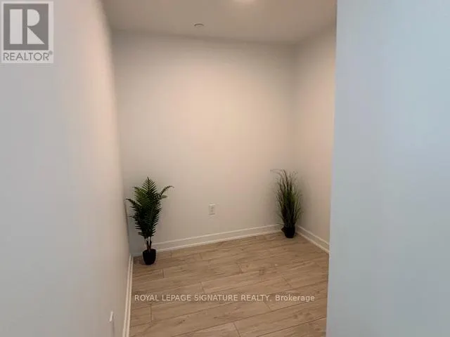 D204 - 720 WHITLOCK AVENUE