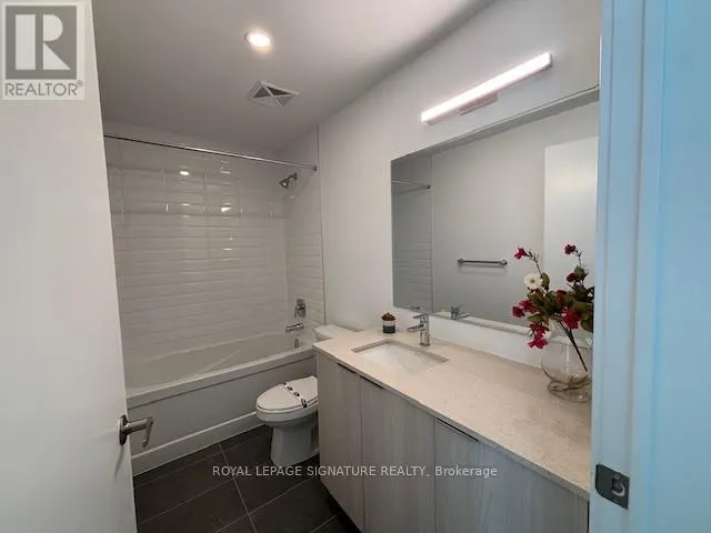 D204 - 720 WHITLOCK AVENUE