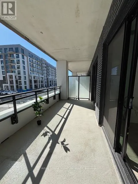 D204 - 720 WHITLOCK AVENUE