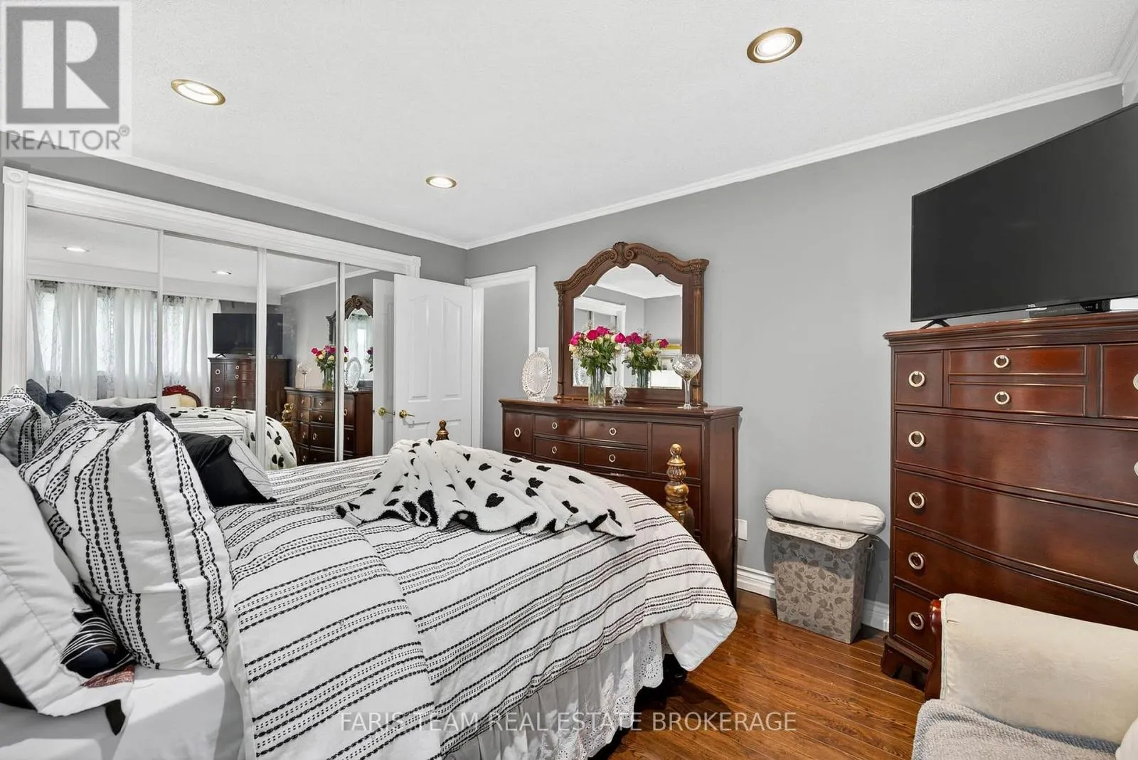 38 COLLINGDALE ROAD